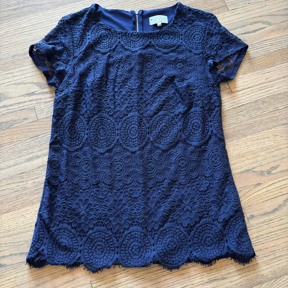 Laundry by Shelli Segal Navy Blue Lace Short Sleeve Top Blouse Size 8